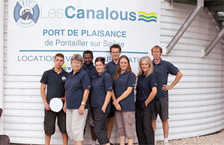 Hausboot-Team in Pontailler-sur-Saône Hausboot-Team in Pontailler-sur-Saône