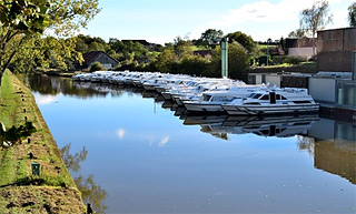 Yachthafen in Tannay Yachthafen in Tannay